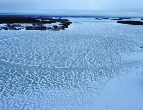 Finland herovert wereldrecord ijscarrousel